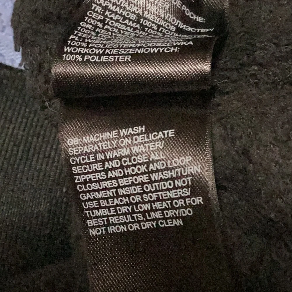 The North Face Kids‎ Black Blue Trim Fleece Jacket 7/8